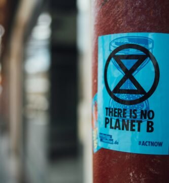 There is no Planet B sticker on red post